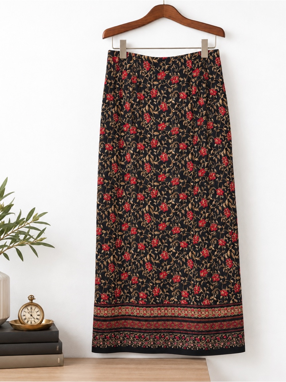 Vintage 90s Black Floral Border Print Butter Soft Column Skirt L